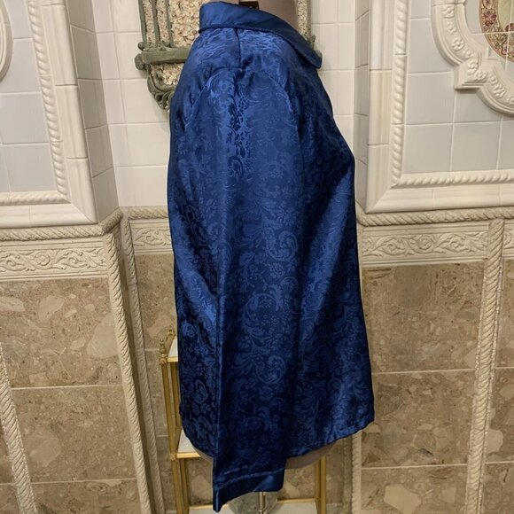 Enchanting. Size Large 14-16. Button Front Pajama Shirt. Corded Collar. B53 - Picture 3 of 5